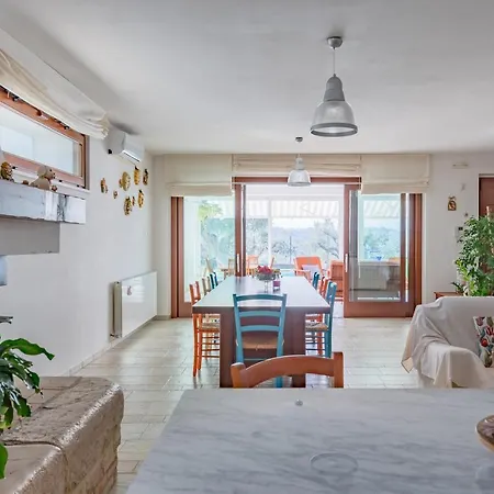 Ginestra Villa
