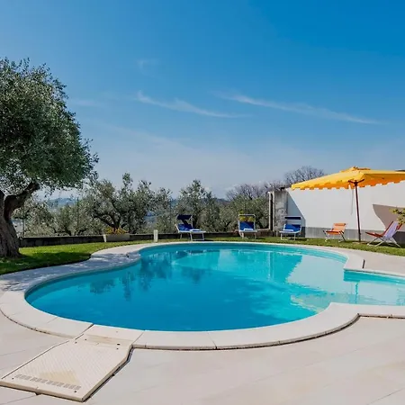 Ginestra Villa *
