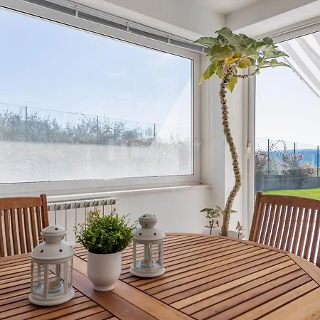 Villa Ginestra *
